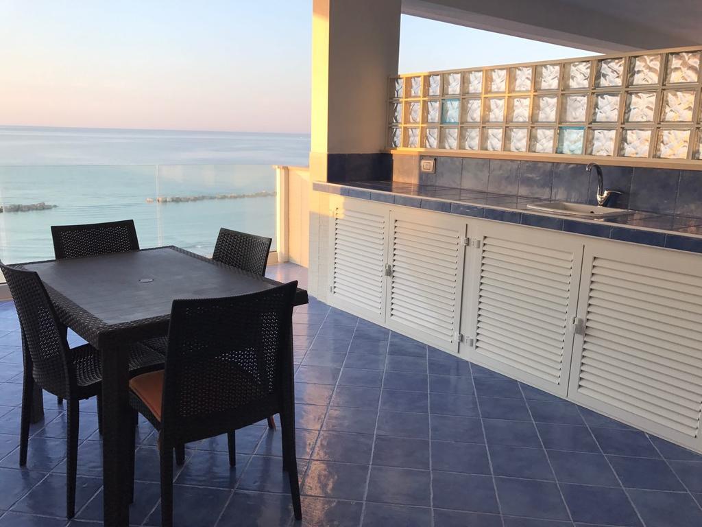 Apartment Sea View テルモリ エクステリア 写真